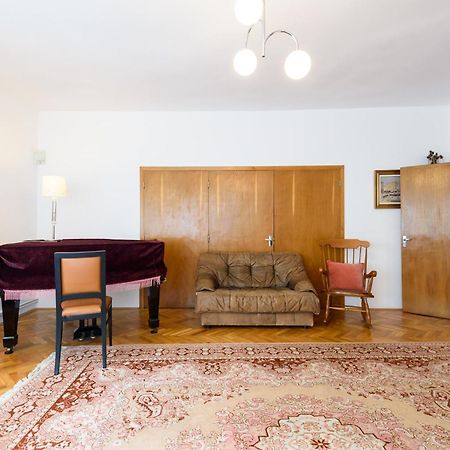 Casa Cu Cires Brasov Διαμέρισμα Εξωτερικό φωτογραφία