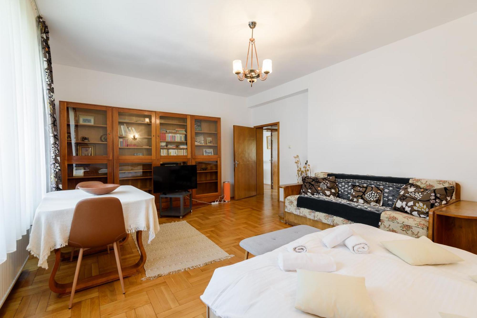 Casa Cu Cires Brasov Διαμέρισμα Εξωτερικό φωτογραφία