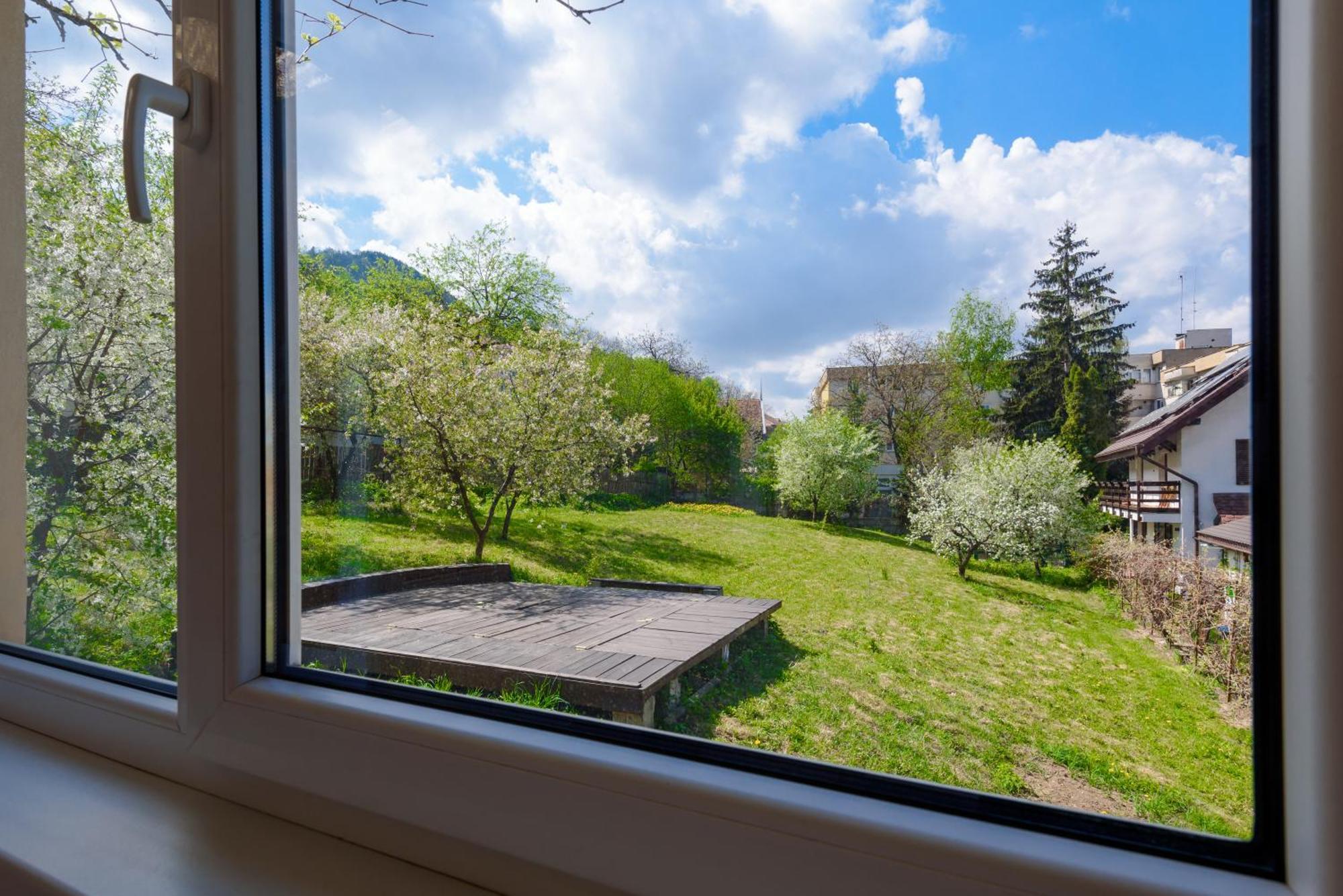 Casa Cu Cires Brasov Διαμέρισμα Εξωτερικό φωτογραφία